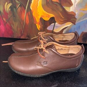 NWOT Born LEATHER UPPER and LINING HANDCRAFTED pebbled Oxford shoes